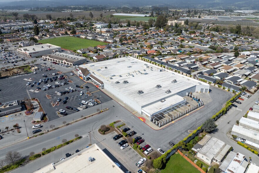 More Photos Of 1702 Freedom Blvd, Freedom General Retail For Lease