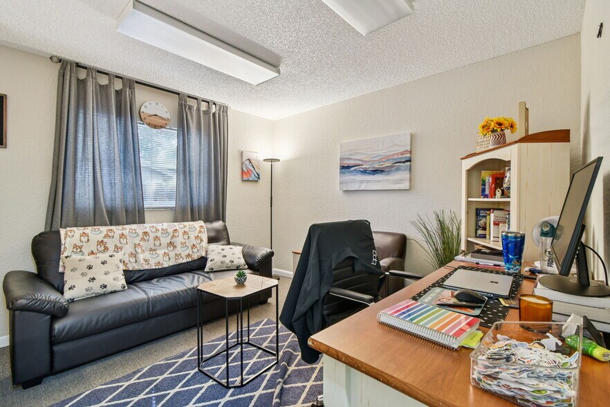 More Photos Of 108 4th Ave S, Safety Harbor Office For Sale