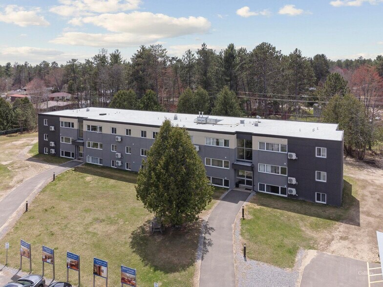 Primary Photo Of 27 Tamarack St, Deep River Apartments For Sale