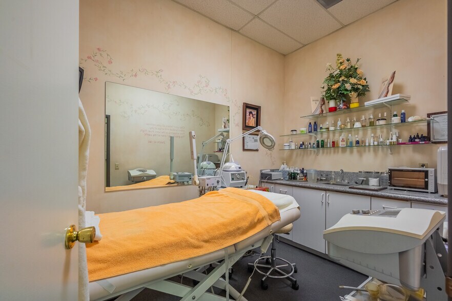 More Photos Of 199 N 2nd Ave, Upland Freestanding For Sale