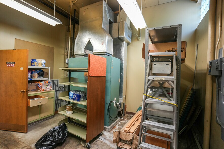 More Photos Of 431 Delaware Ave, Palmerton Office For Sale