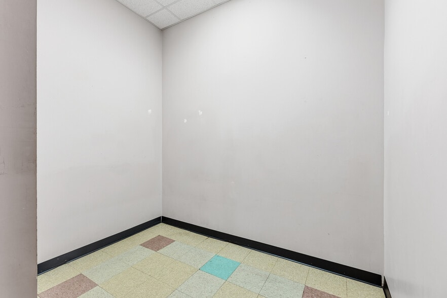 More Photos Of 45 Old Peachtree Rd NE, Suwanee General Retail For Lease