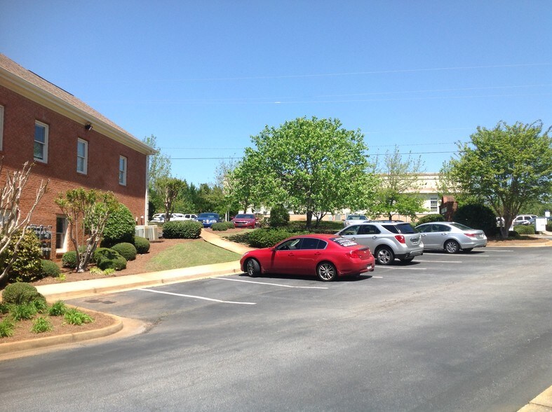 More Photos Of 997 Commerce Dr SW, Conyers Medical For Lease