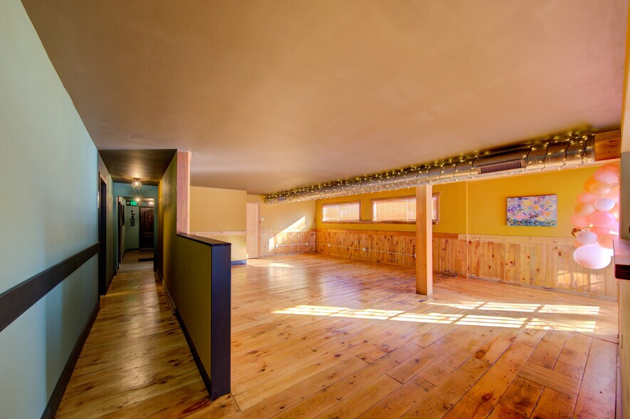 More Photos Of 2930 Rt 43, Averill Park Restaurant For Sale