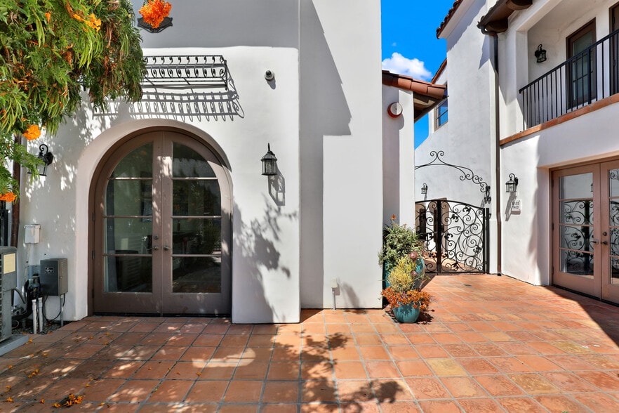 More Photos Of 1403 N El Camino Real, San Clemente Office For Lease