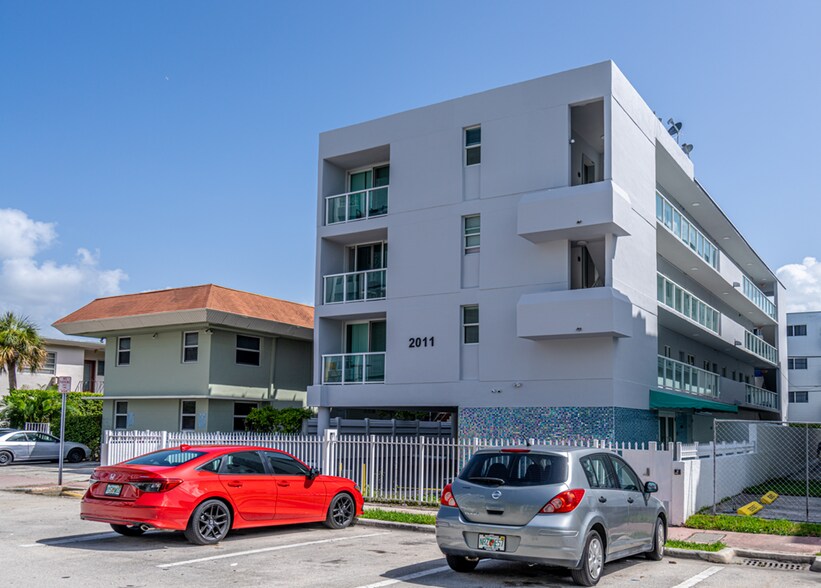 More Photos Of 2011 Bay Dr, Miami Beach Apartments For Sale
