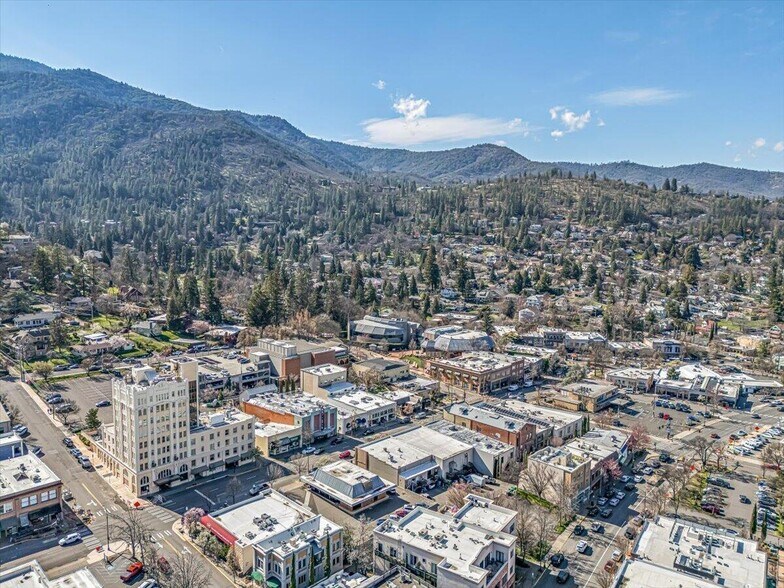 More Photos Of 145 E Main St, Ashland Restaurant For Sale