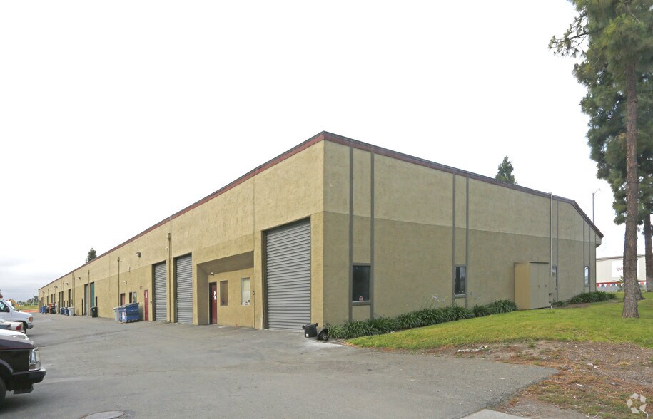 More Photos Of 44800-44998 Osgood Rd, Fremont Warehouse For Lease