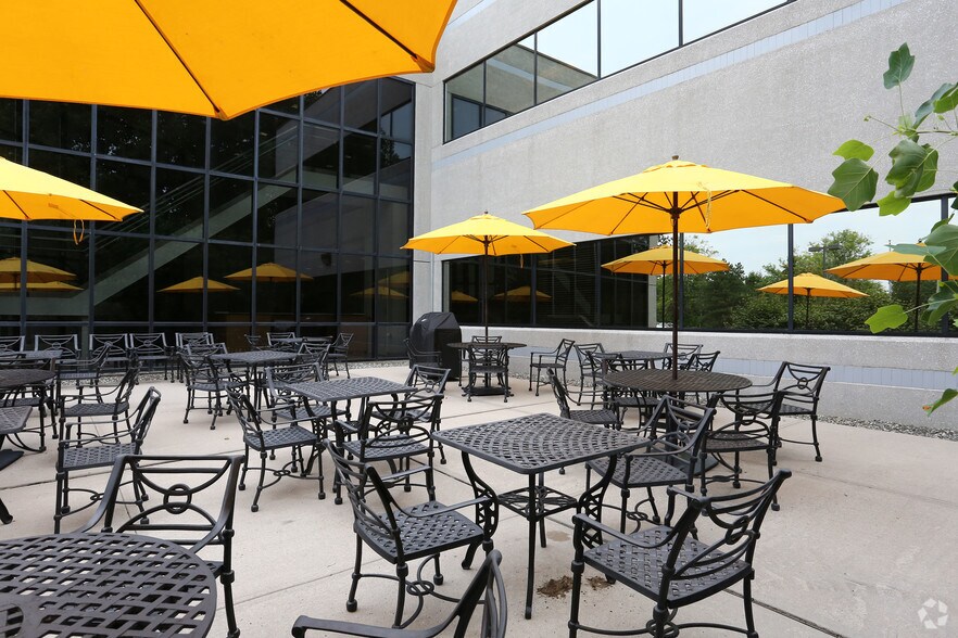 More Photos Of 1 Waterview Dr, Shelton Light Distribution For Lease