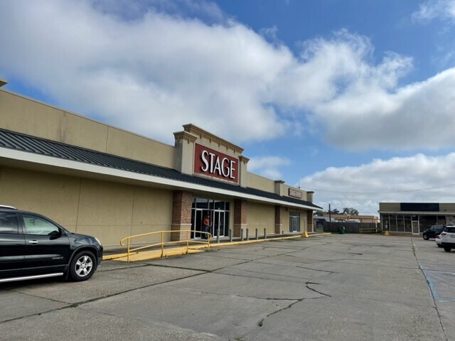 More Photos Of 6433 Highway 182 E, Morgan City Storefront For Lease