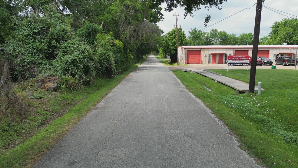 Primary Photo Of 12330 Knigge Cemetery Rd, Cypress Warehouse For Lease