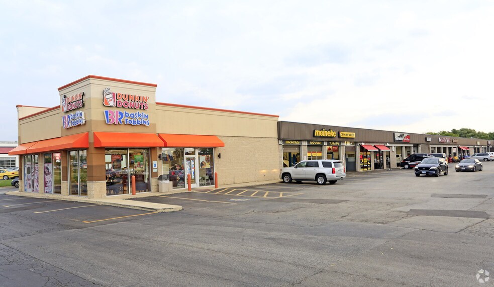 More Photos Of 1580 W Ogden Ave, Naperville Unknown For Lease