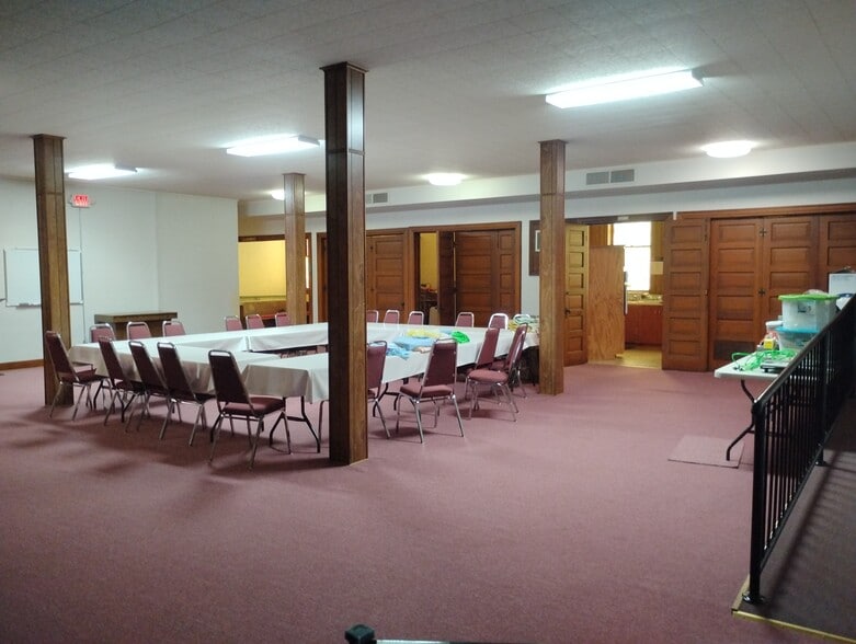 More Photos Of 906 Elm St, Coffeyville Religious Facility For Sale