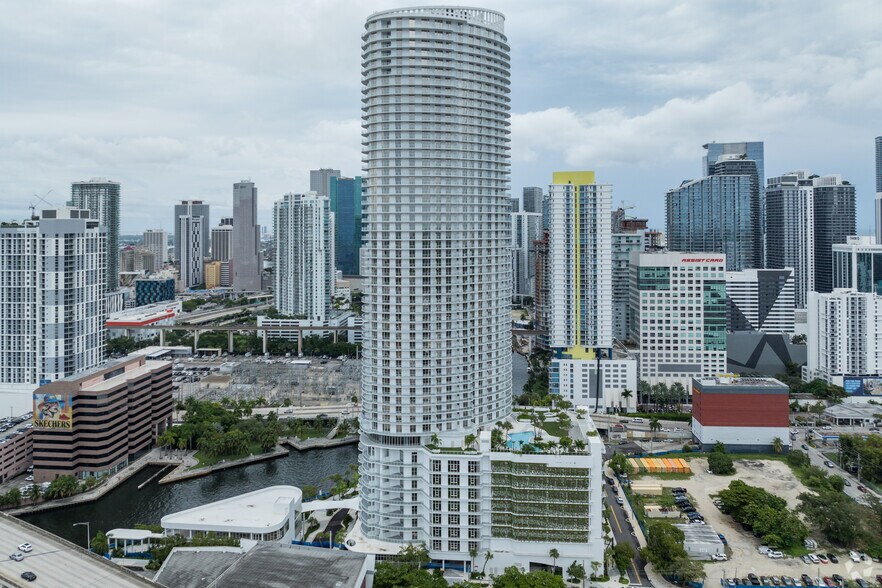 Primary Photo Of 275 SW 6th St, Miami Apartments For Lease