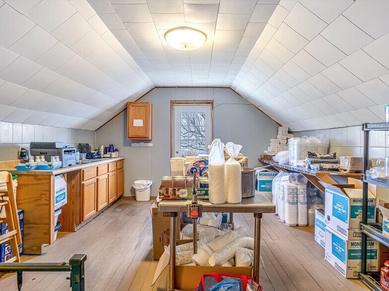 More Photos Of 214 Main St, Ruma Restaurant For Sale