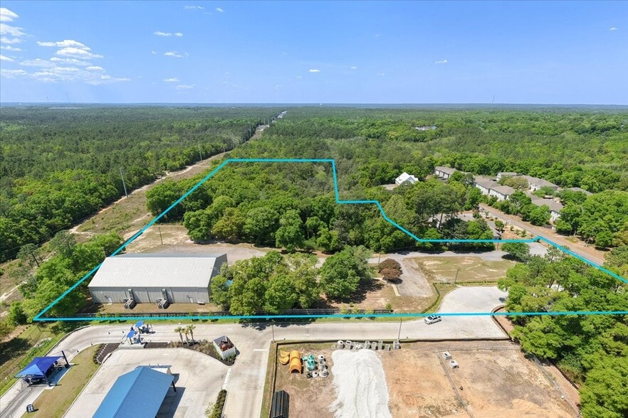Primary Photo Of 100 Duggan Ave, Crestview Specialty For Sale