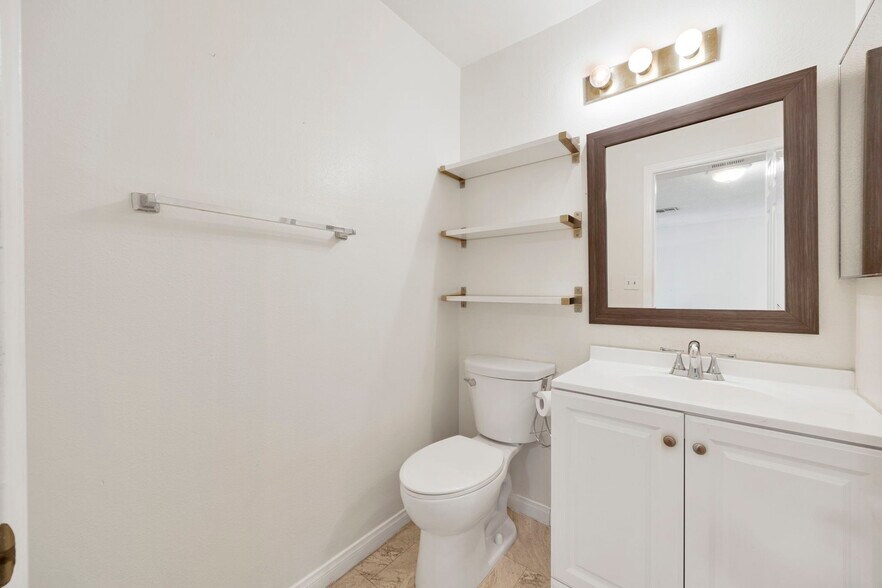 More Photos Of 1835 S Alta Vista Ave, Monrovia Multifamily For Sale