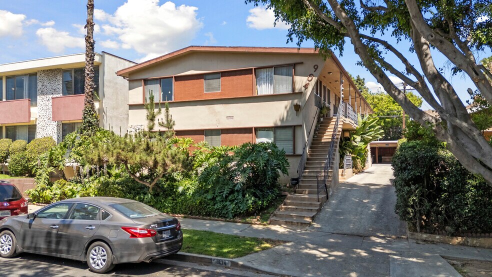 More Photos Of 904 N Spaulding Ave, Los Angeles Apartments For Sale
