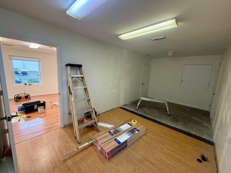 More Photos Of 1438 E Oak St, Fernandina Beach Service For Lease