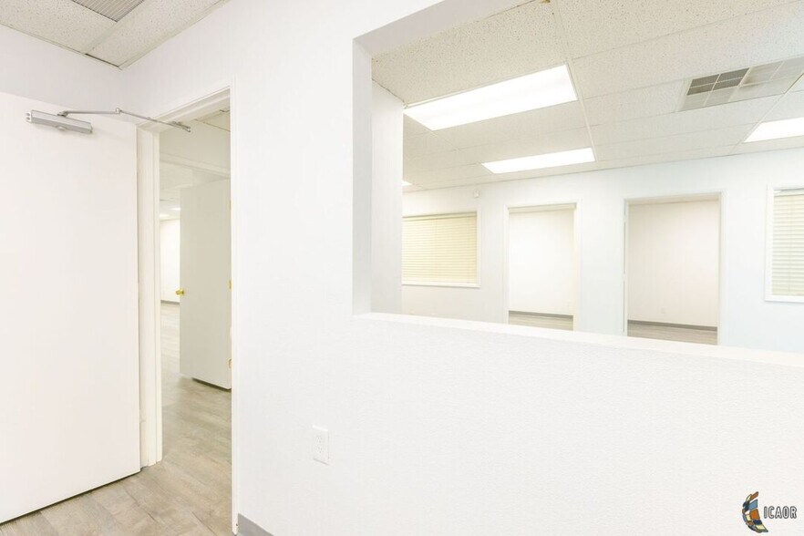 More Photos Of 765 Broadway Ave, El Centro Medical For Sale