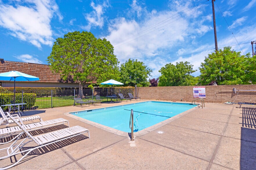 More Photos Of 1301 W Lodi Ave, Lodi Apartments For Sale