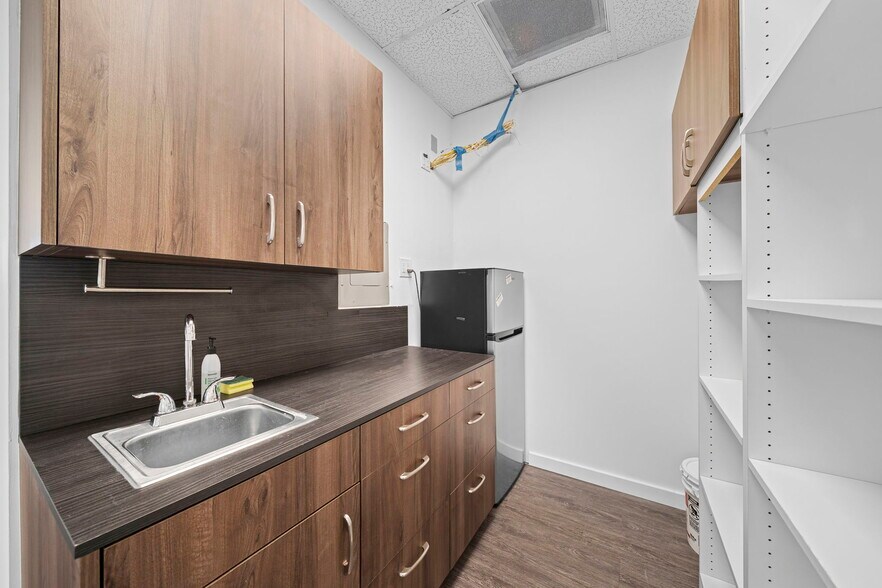 More Photos Of 540 NW University, Port Saint Lucie Office Residential For Sale
