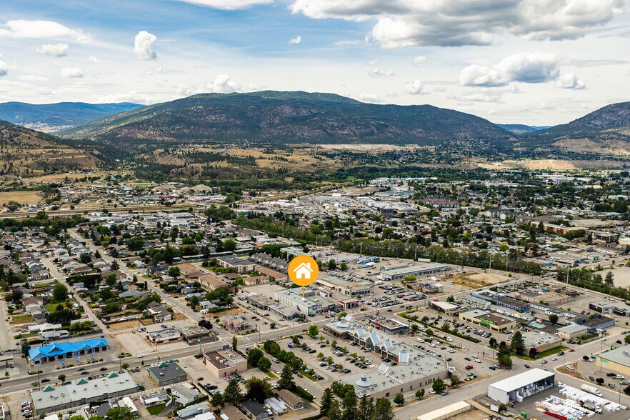 More Photos Of 1825 Main St, Penticton General Retail For Lease