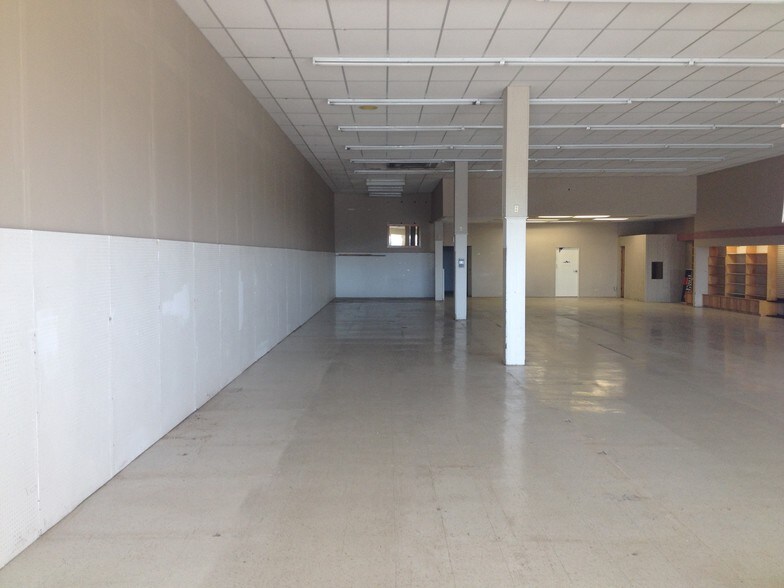 More Photos Of 2542-2630 Barrow St, Abilene Unknown For Lease