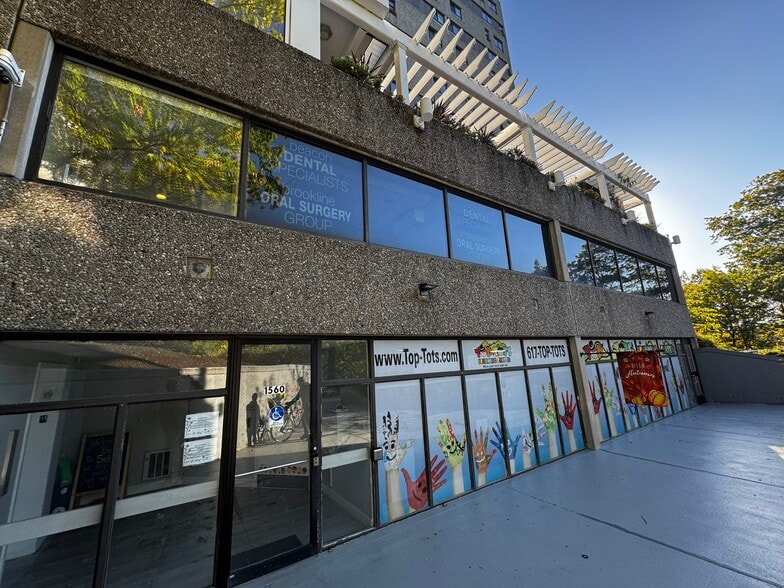 More Photos Of 1550 Beacon St, Brookline Apartments For Lease