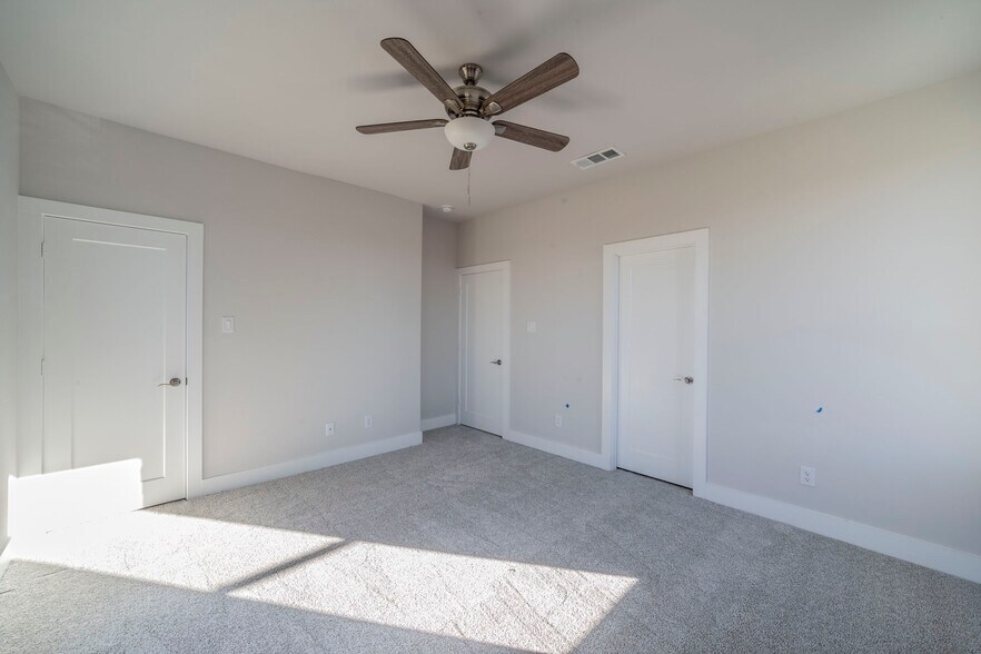More Photos Of 1601 Mignon Dr, Arlington Apartments For Sale