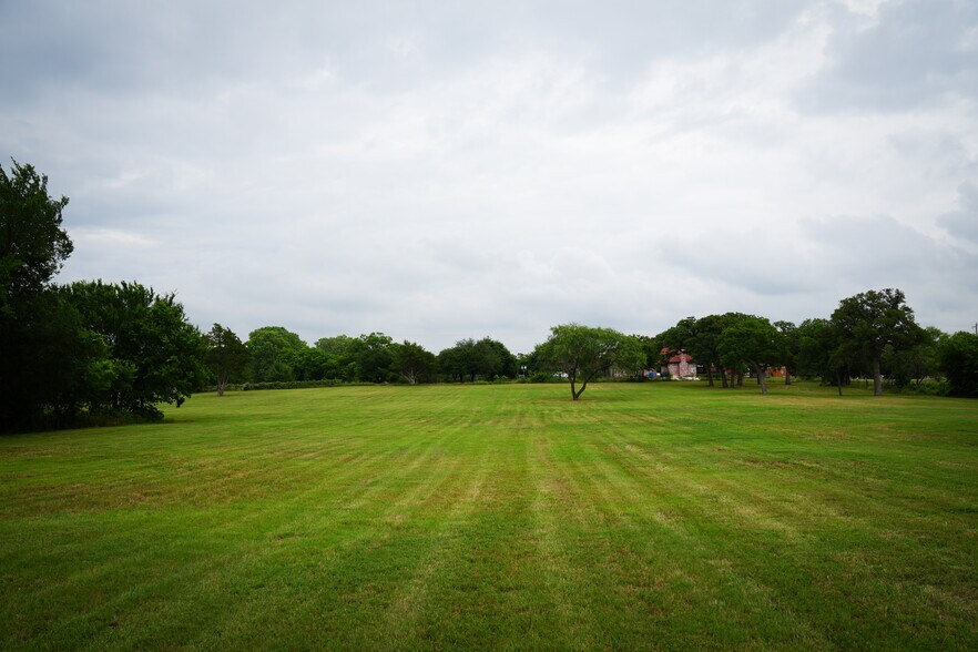 More Photos Of 1555 S Burleson Blvd, Burleson Land For Sale