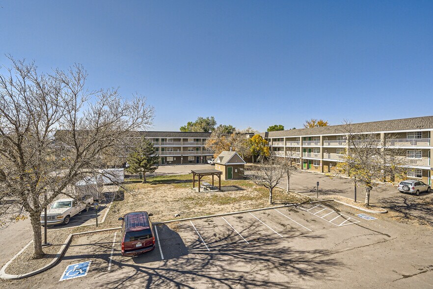 More Photos Of 715 Kipling St, Lakewood Hotel For Sale