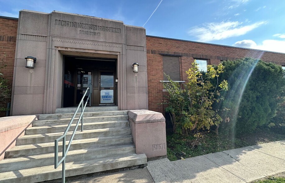 More Photos Of 50 Niagara St, St Catharines Manufacturing For Lease