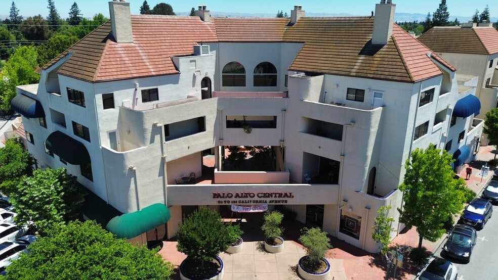 More Photos Of 2401-2417 Park Blvd, Palo Alto Office For Sale