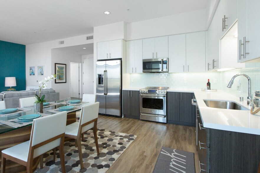 More Photos Of 121 S Frances St, Sunnyvale Apartments For Lease