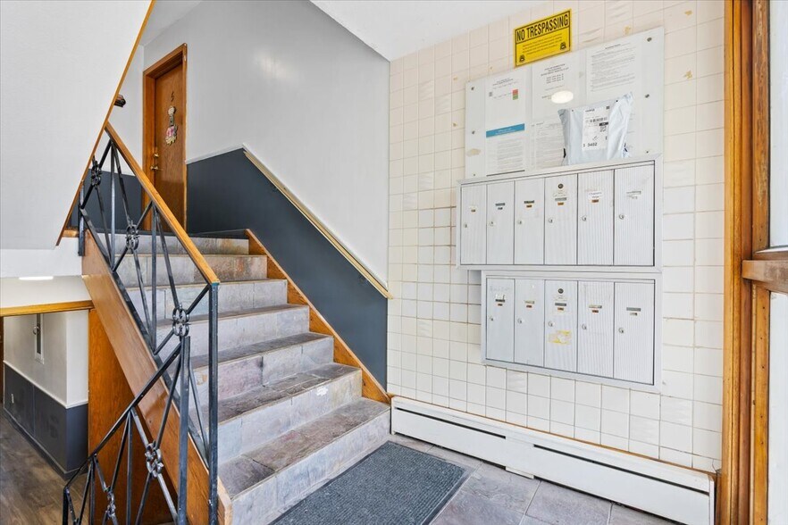 More Photos Of 3520 12th Ave S, Minneapolis Apartments For Sale