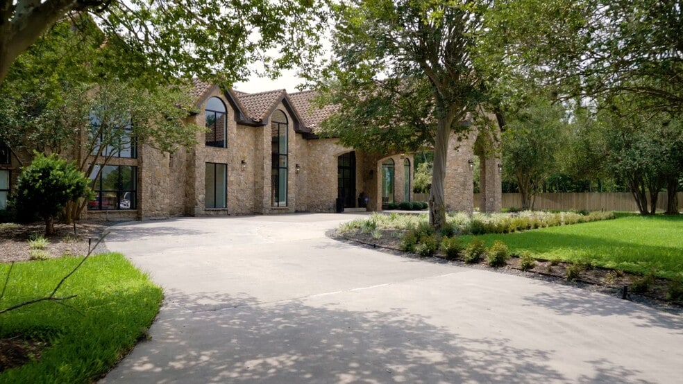 Primary Photo Of 23122 Valley Ranch Pky, Porter Coworking Space