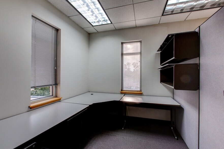 More Photos Of 5878 S Rapp St, Littleton Office For Lease