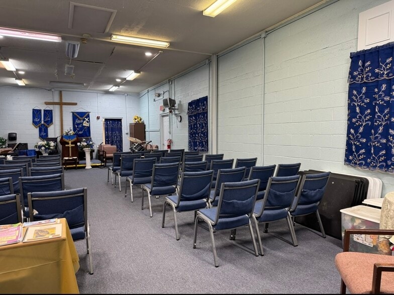 Primary Photo Of 5609 Old Branch Ave, Camp Springs Religious Facility For Lease