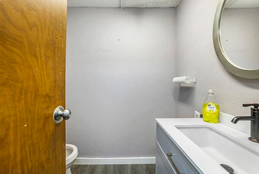 More Photos Of 162 Washington St, Twin Falls Land For Lease
