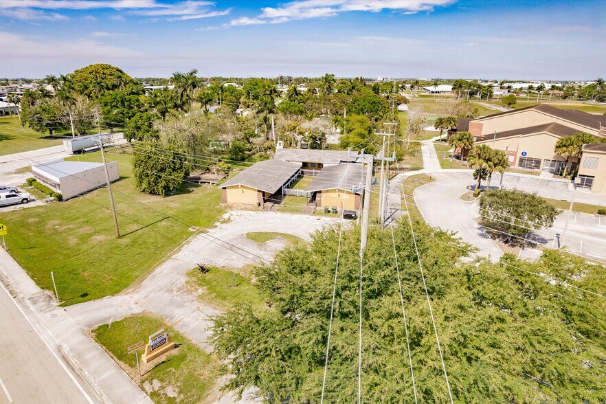 More Photos Of 601 W Canal St N, Belle Glade Daycare Center For Sale