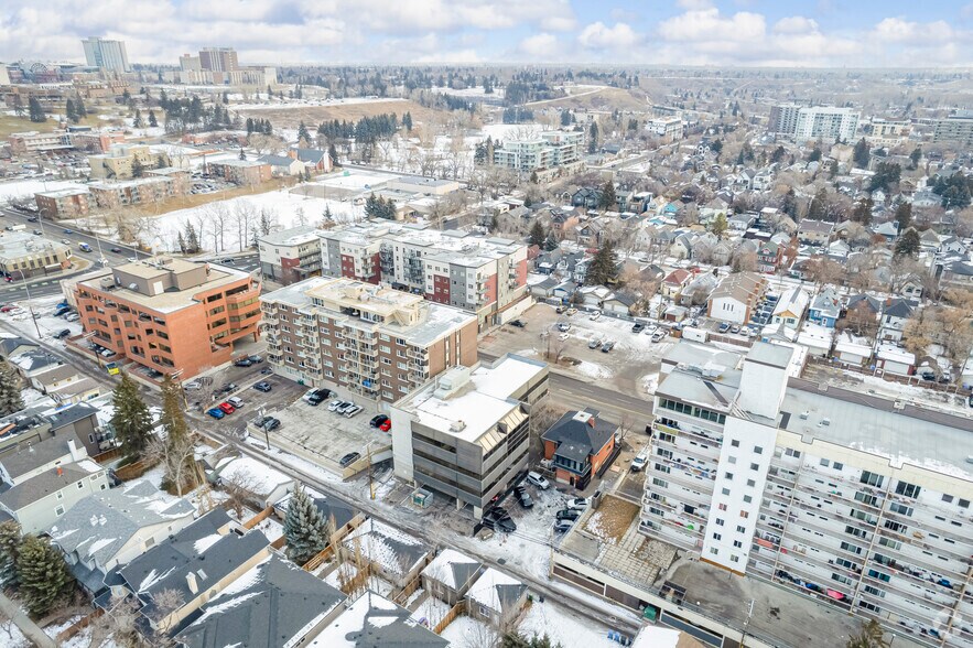 More Photos Of 417 14th St NW, Calgary Medical For Lease