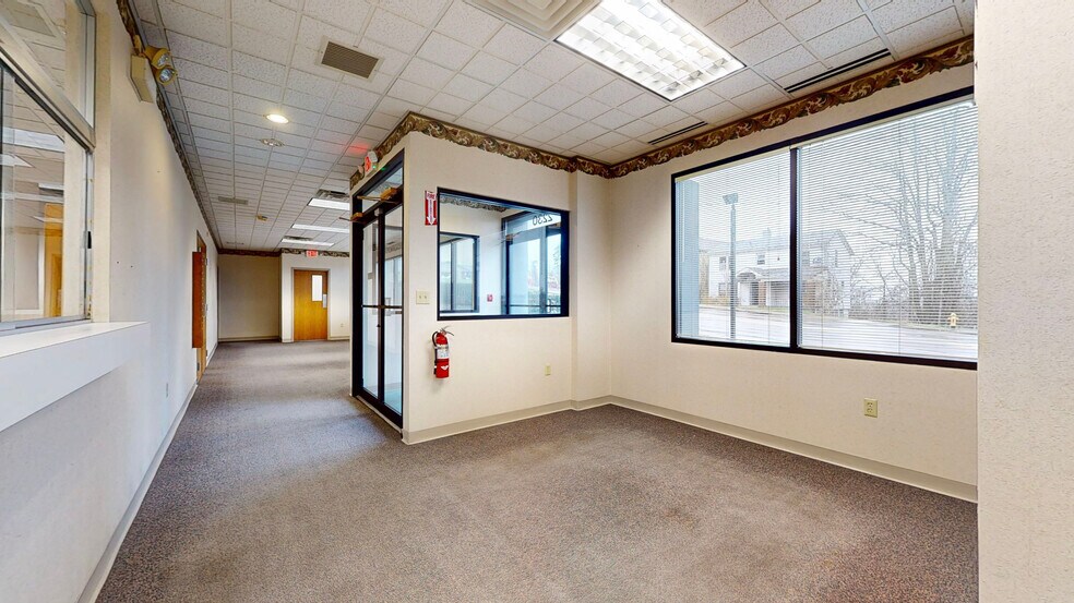 More Photos Of 2228-2230 Sunset Blvd, Steubenville Office For Lease