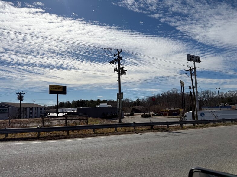 More Photos Of 6750 Pottery Rd, Spartanburg Restaurant For Sale