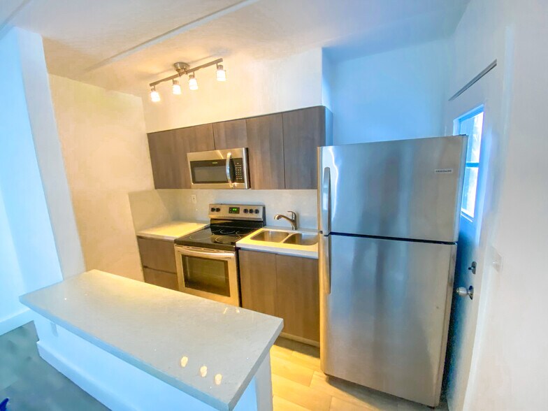 More Photos Of 734 NW 80th St, Miami Apartments For Sale