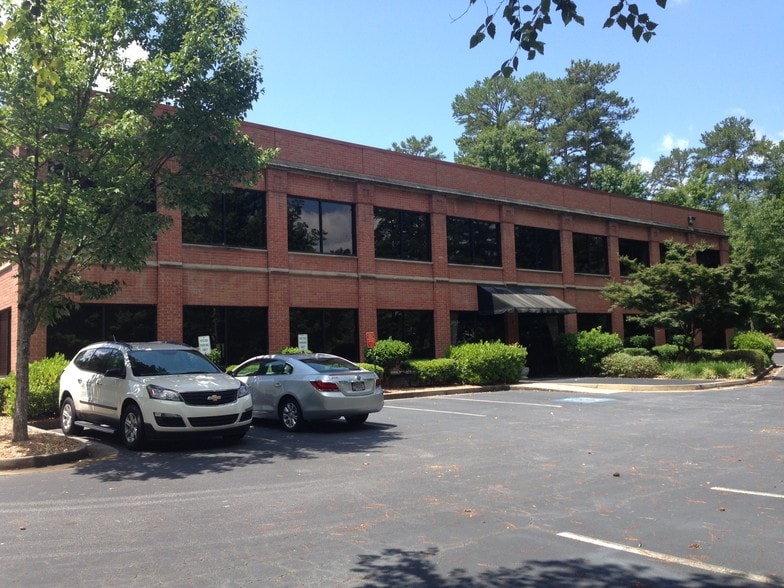 More Photos Of 401 Westpark Ct, Peachtree City Office For Lease