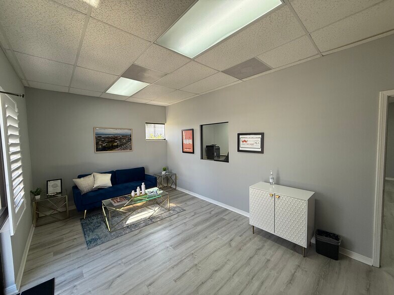 More Photos Of 2185-2187 3rd St S, Jacksonville Beach Office For Lease