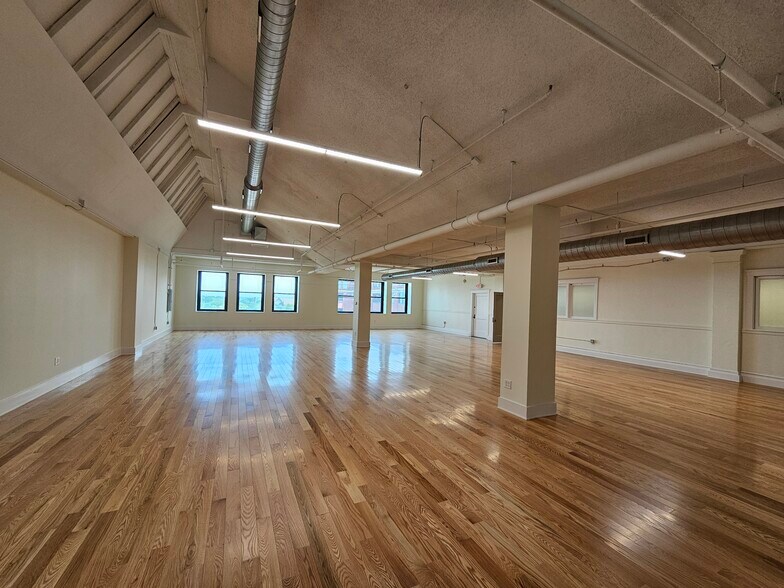 More Photos Of 3615 Superior Ave, Cleveland Office For Sale