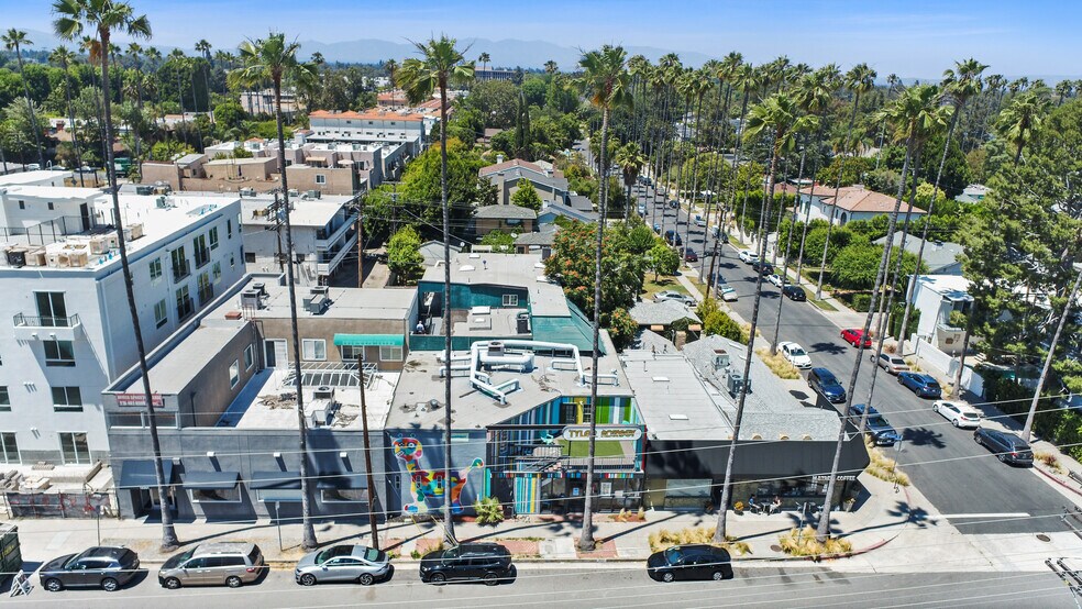 More Photos Of 13257-13259 Moorpark St, Sherman Oaks Office Residential For Sale