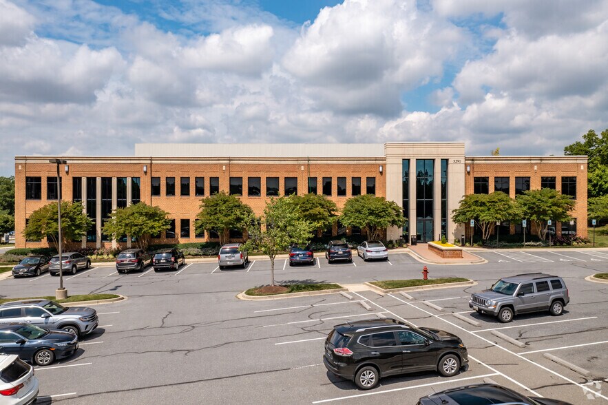 More Photos Of 5291 Corporate Dr, Frederick Medical For Lease